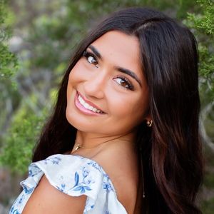 Meet your Posher, Sienna